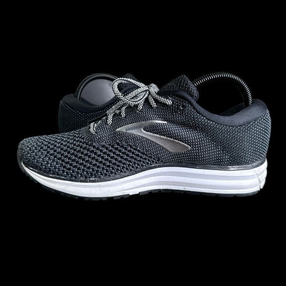 Brooks Revel 2 Road-Running Shoes (Black/White) Women's Size: 9.5 - Picture 5 of 10